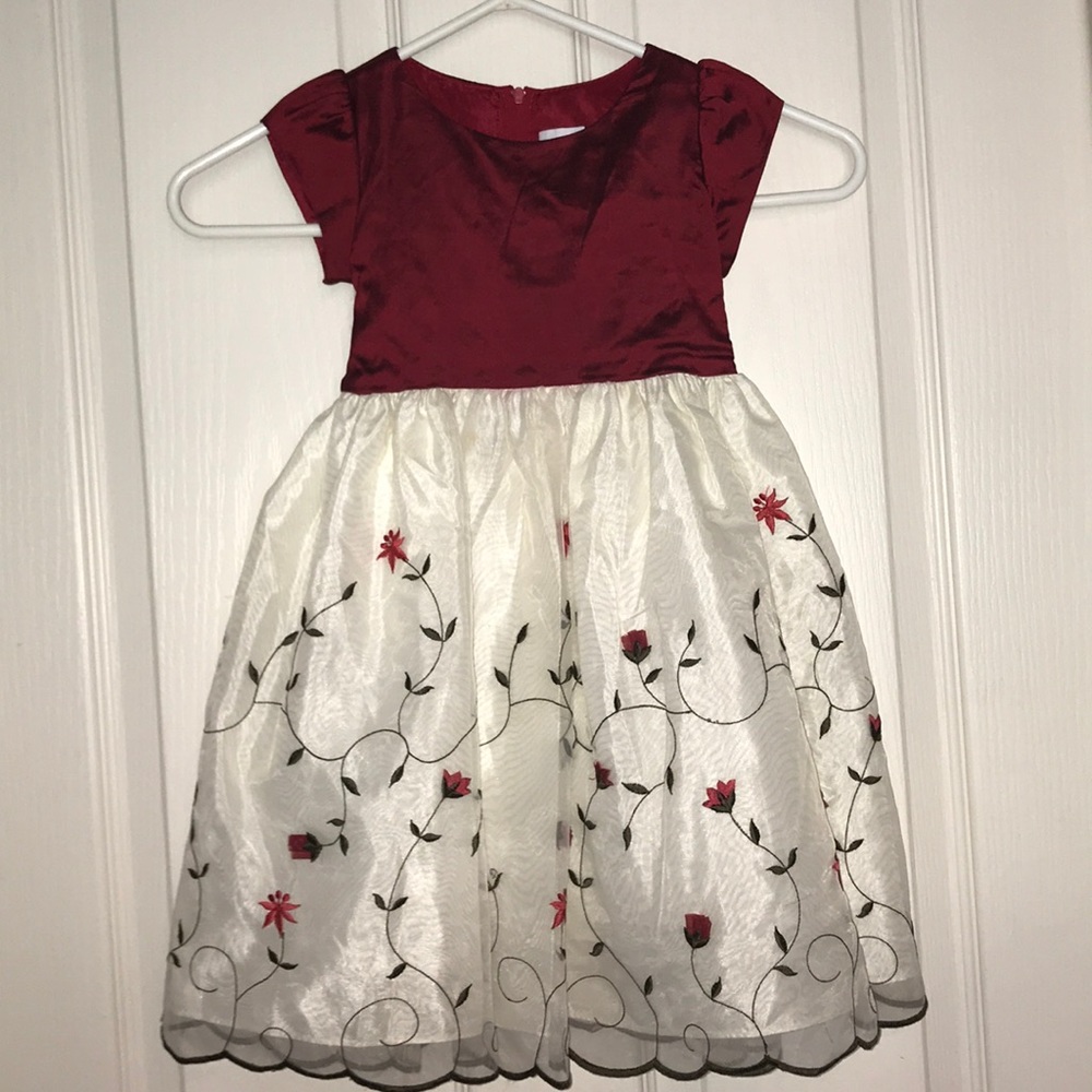 Beautiful crimson/creme Dress with flowers